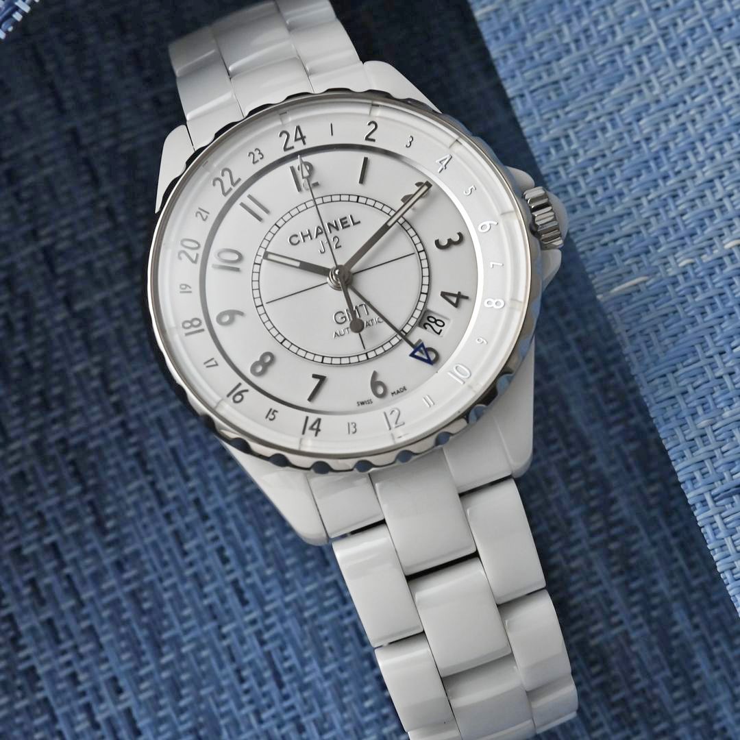 CHANEL J12