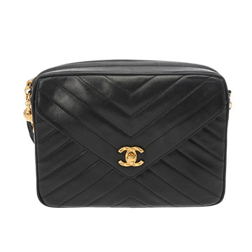 シャネル フリンジチェーンショルダー シェブロン ブラック ラムスキン レディース バッグ 【中古】【bag】